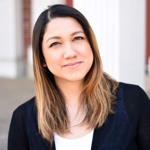 Meet your Posher, Debora